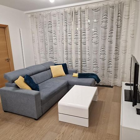 Stylish Panorama City Family Suite บราติสลาวา ภายนอก รูปภาพ