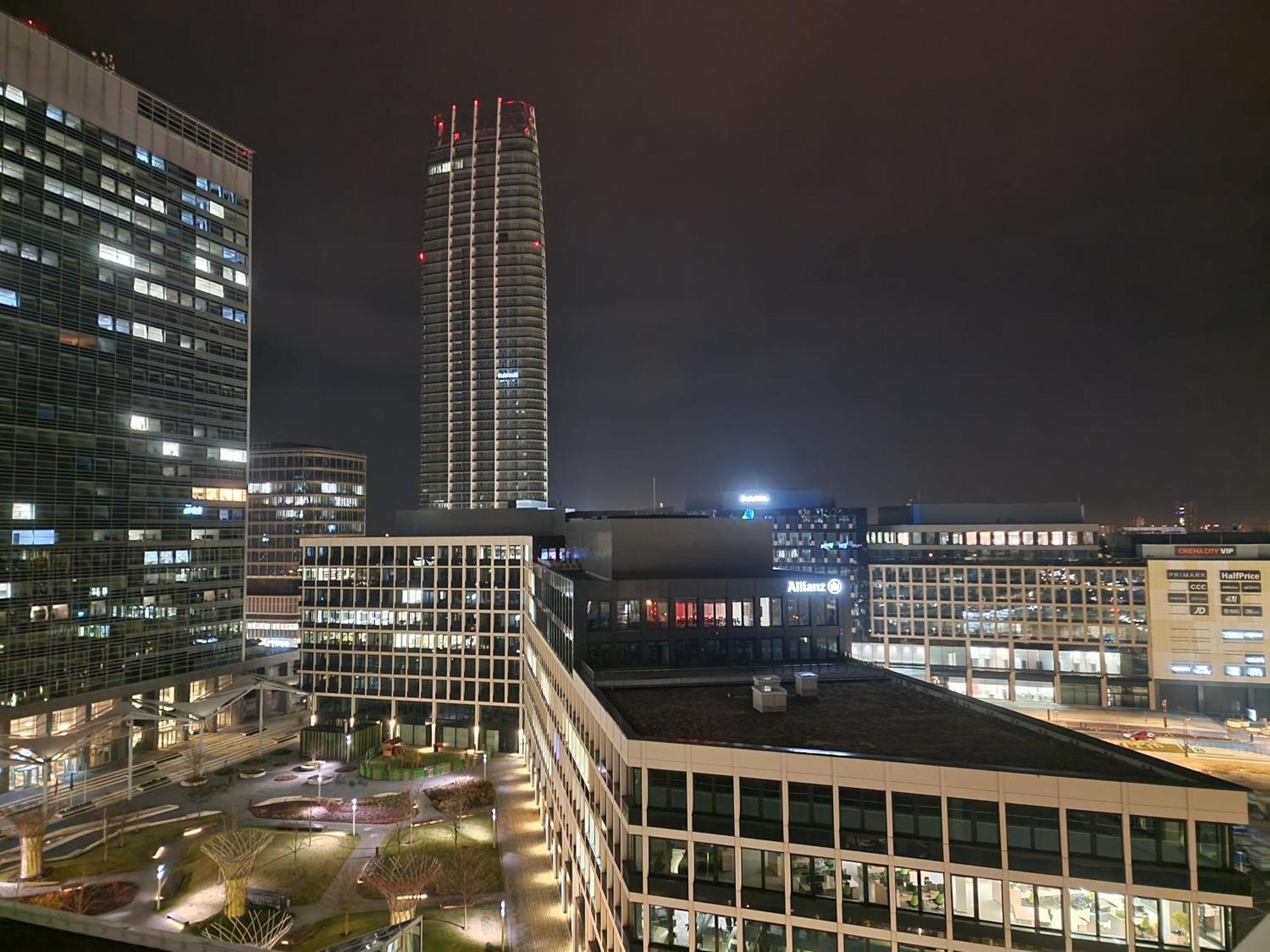 Stylish Panorama City Family Suite บราติสลาวา ภายนอก รูปภาพ